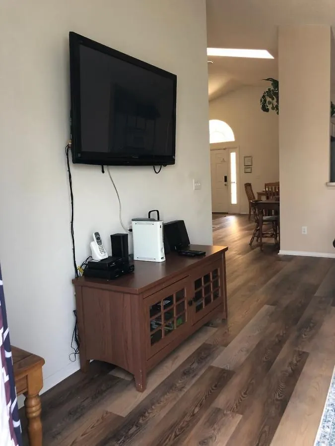 Pool Home 15 Minutes From Disney Davenport