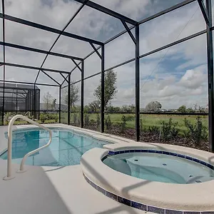  Holiday home Close To Disney Huge Luxury King Suites/pool/jacuzzi